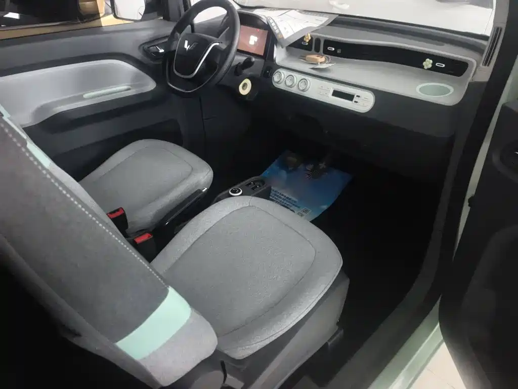 Wuling MINIEV — миниатюра 13