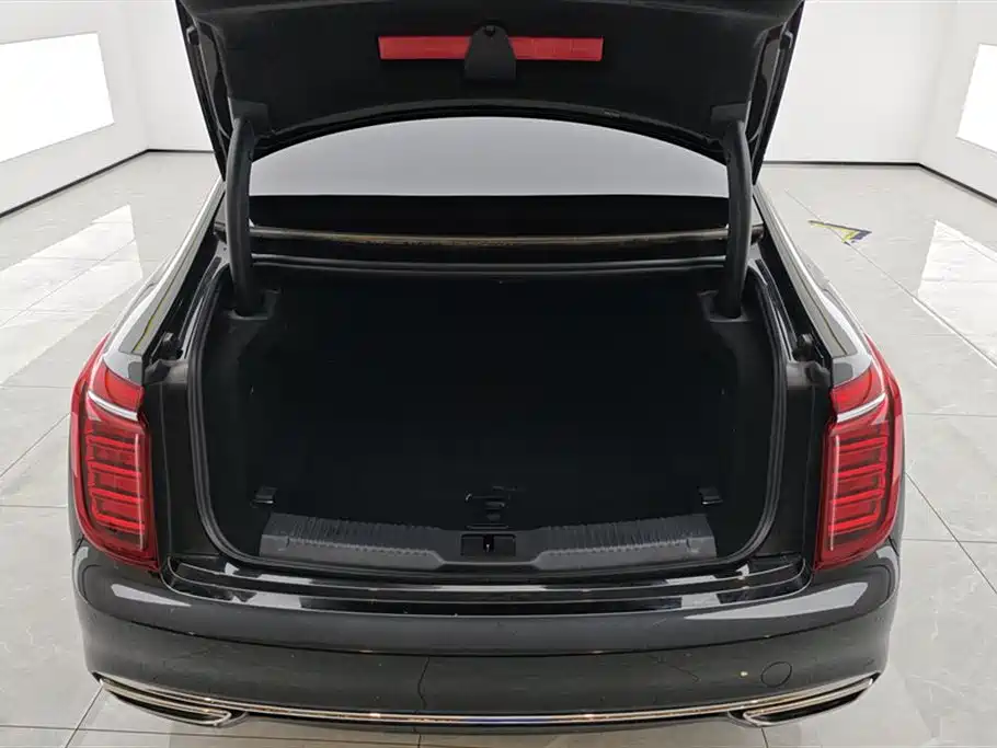 Hongqi H9 2022 2.0T