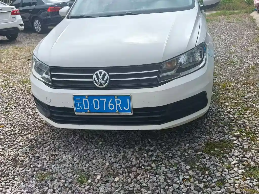 Volkswagen Santana — миниатюра 4