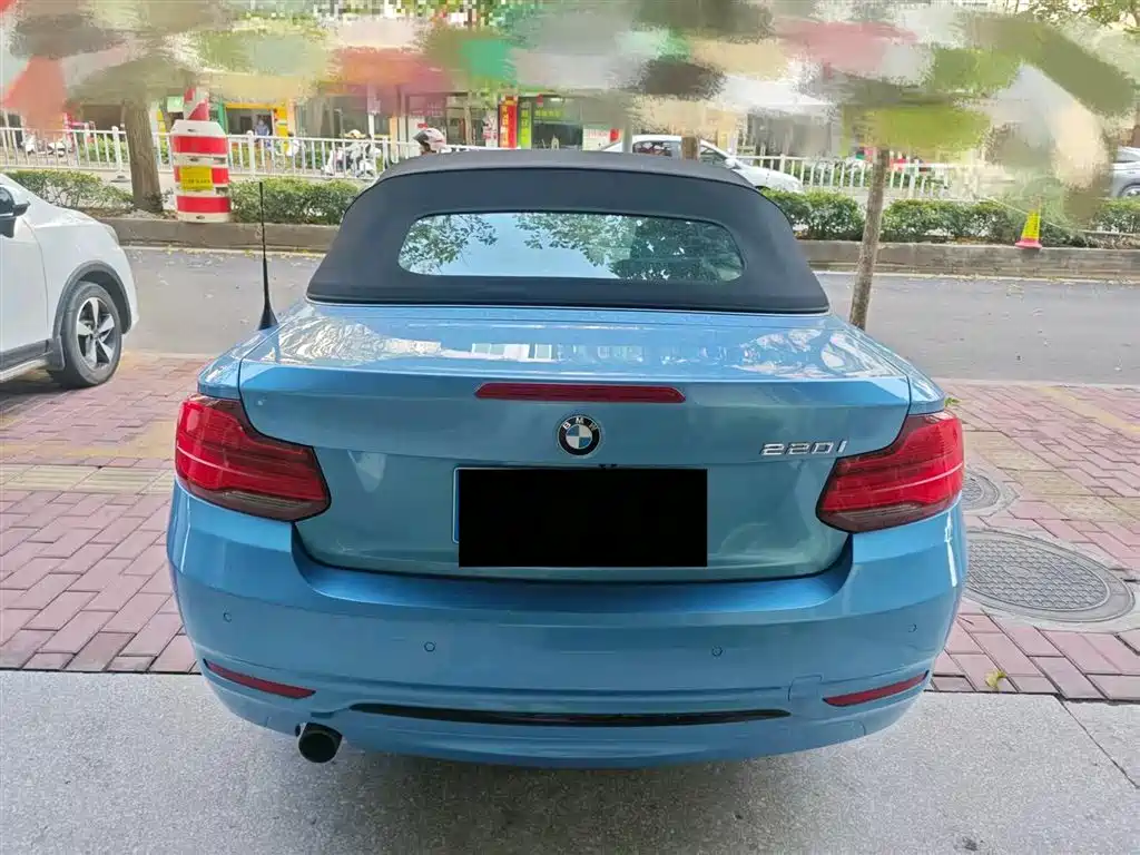 BMW 2 SERIES