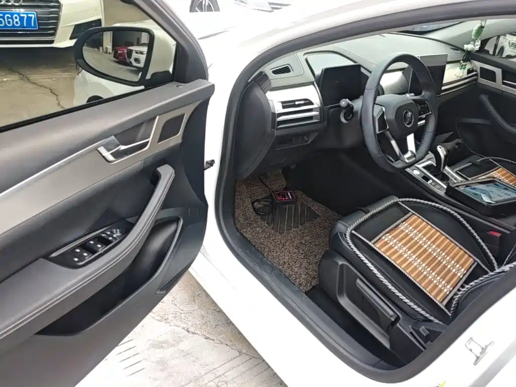 BYD Qin Pro — миниатюра 16