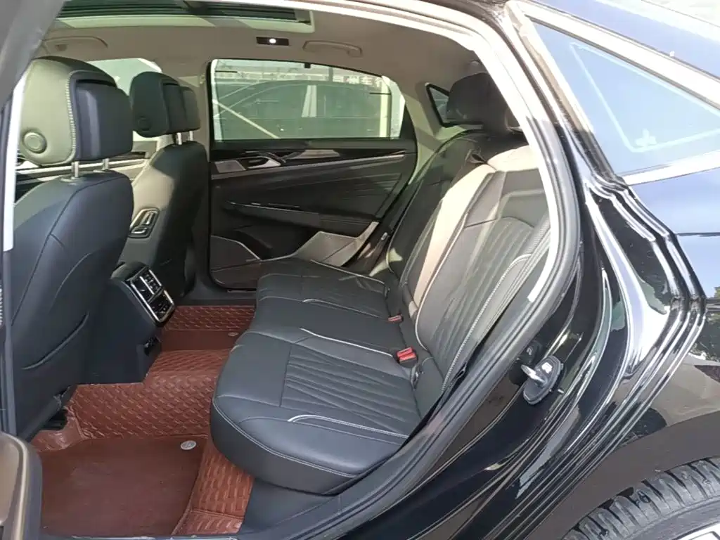 Volkswagen Passat — миниатюра 17