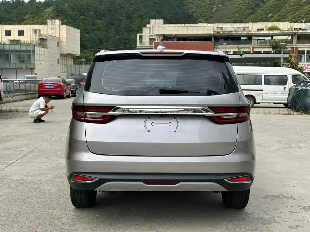 Geely Jia Ji — миниатюра 8