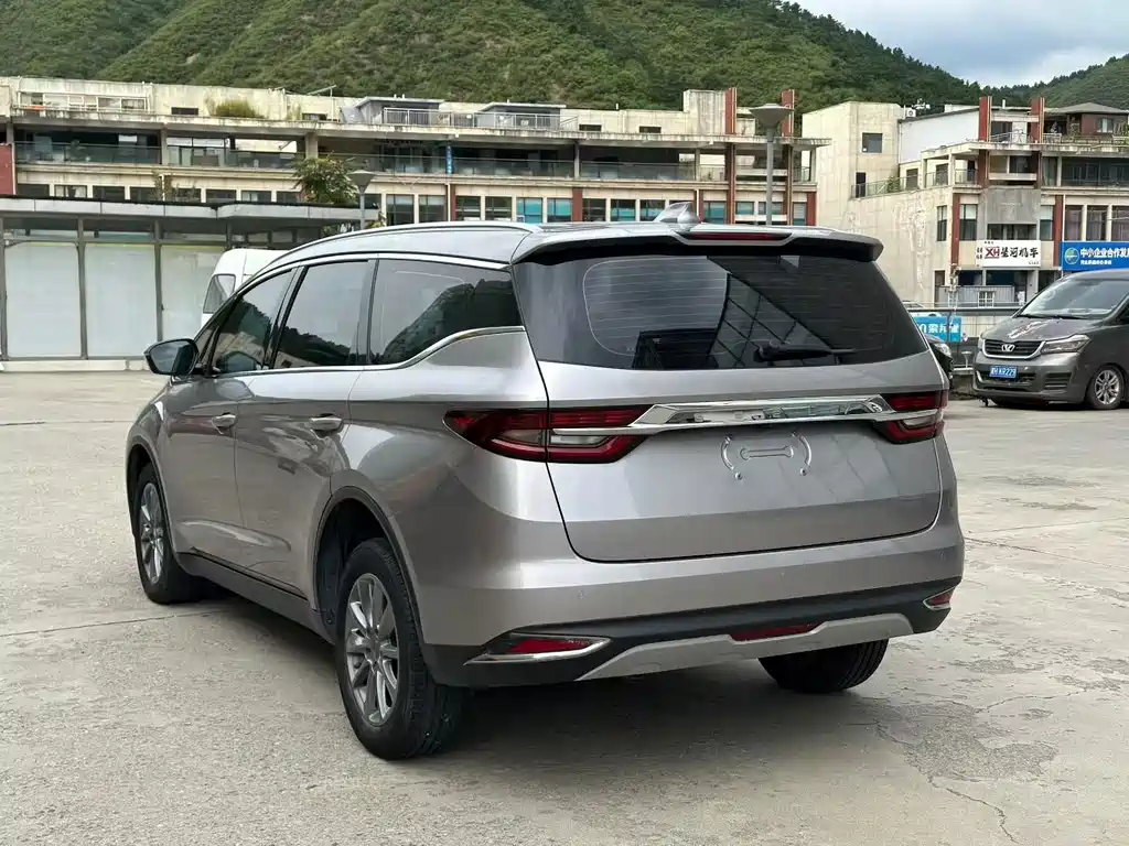 Geely Jia Ji — миниатюра 15