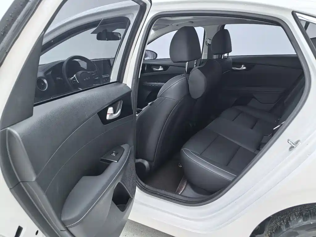 Kia K3 — миниатюра 8