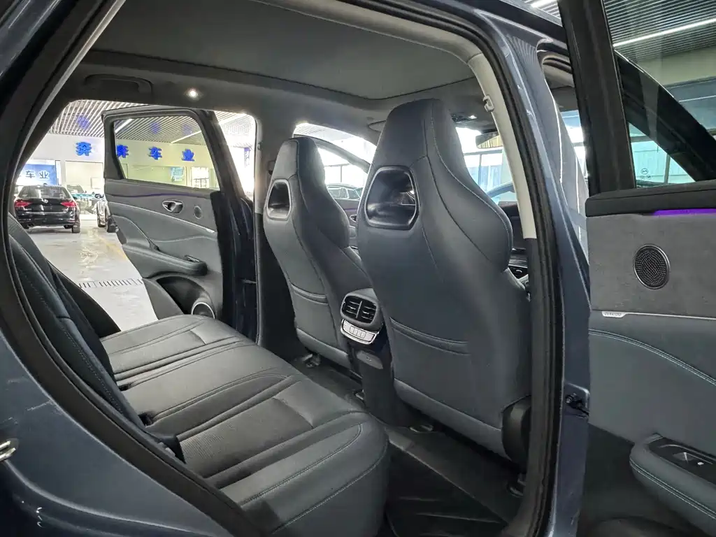 BYD SEA LION 07 DM I