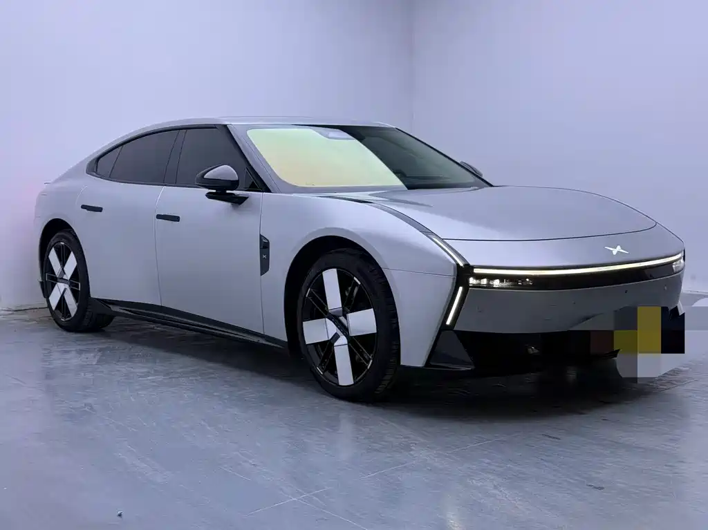 XPeng P7 — миниатюра 2