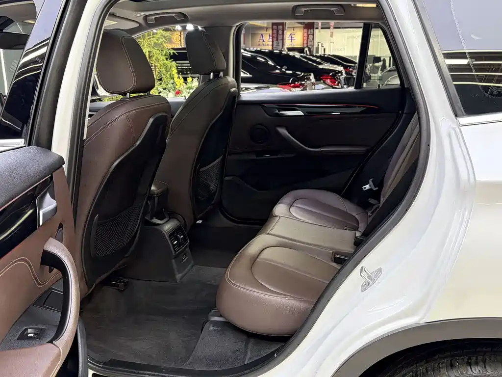 BMW X1 2020 sDrive20Li Premium