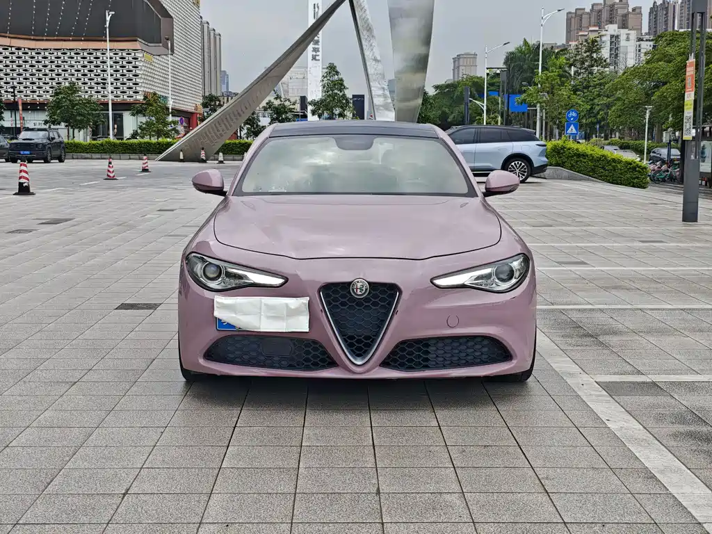 Alfa Romeo Giulia 2017 2.0T 200HP Luxury