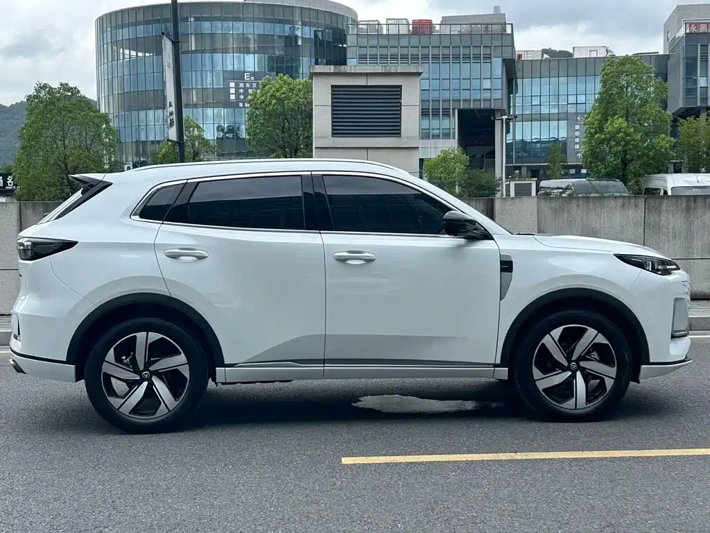 Changan CS55PLUS — миниатюра 10