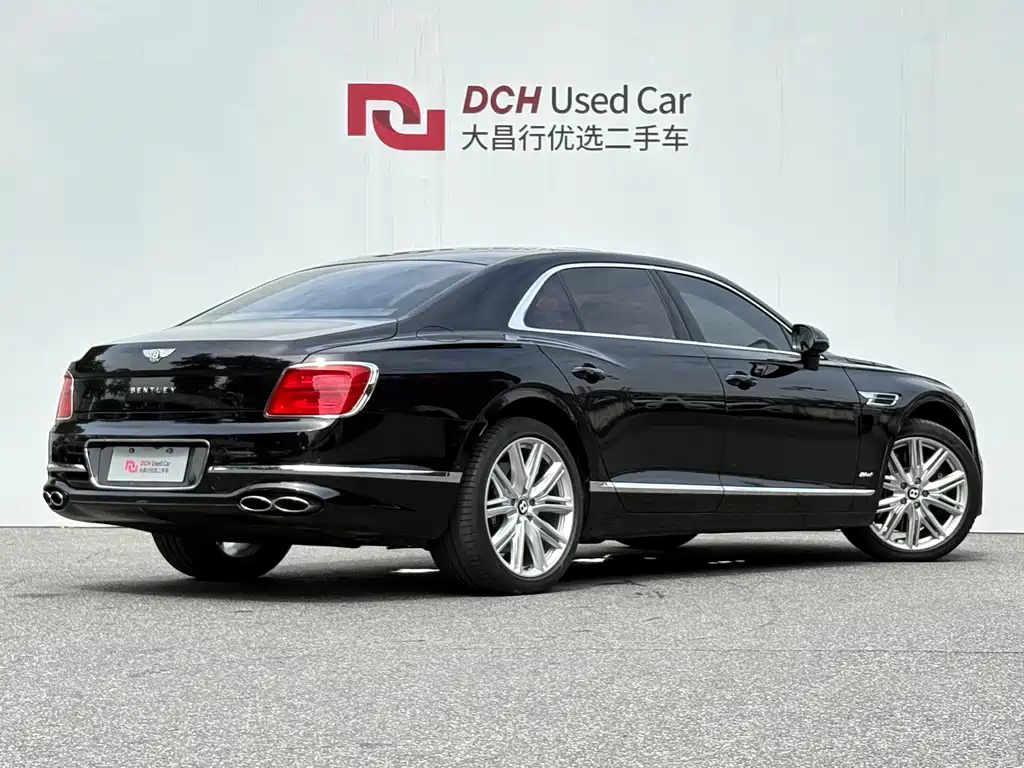 Bentley Flying Spur PHEV — миниатюра 4