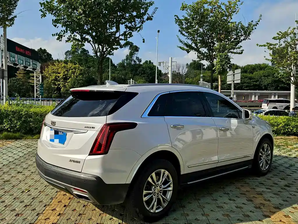 Cadillac XT5 — миниатюра 6