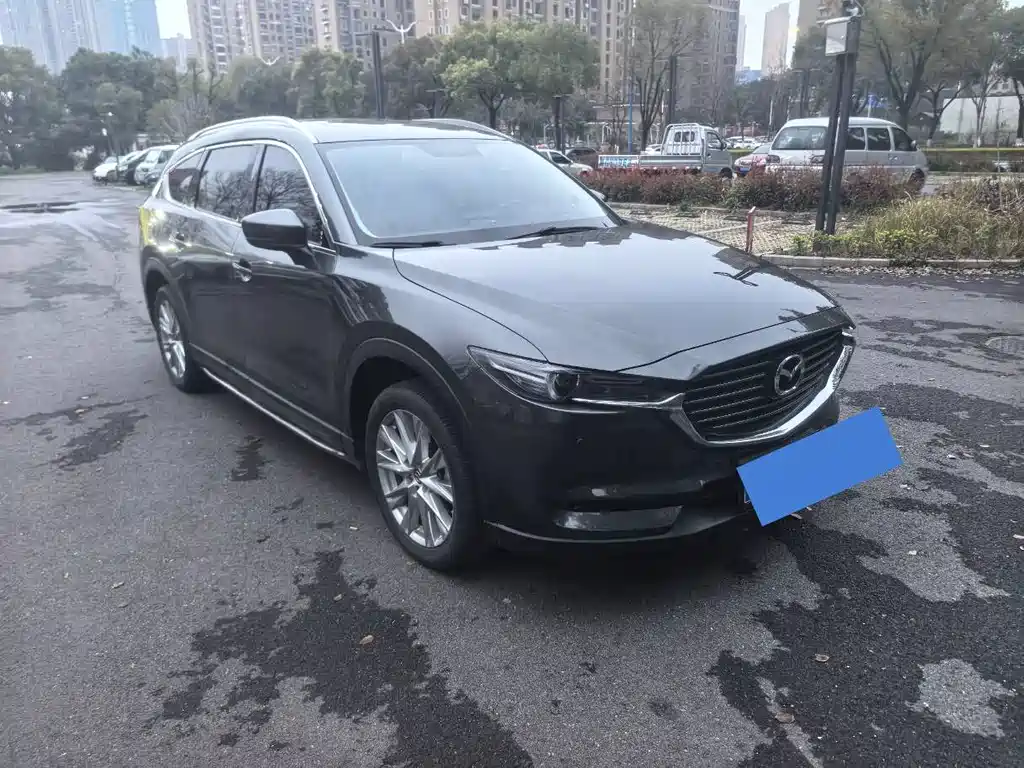 MAZDA CX 8