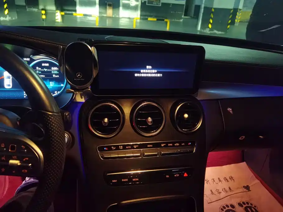 Mercedes-Benz C-Class — миниатюра 13