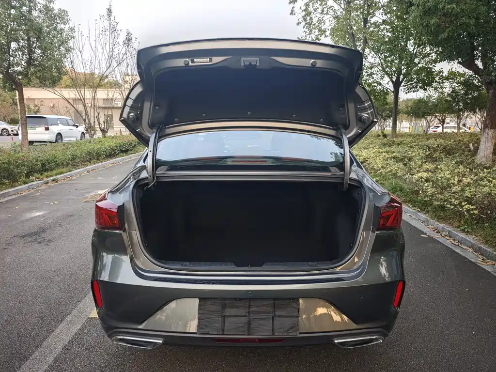 Changan Eado — миниатюра 13