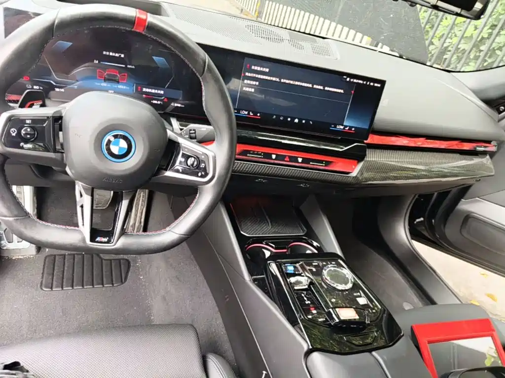 BMW i5 M60 — миниатюра 10
