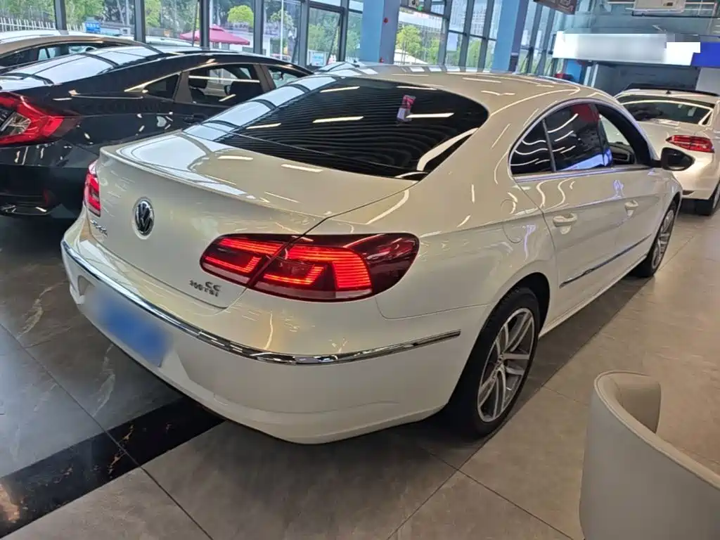 Volkswagen CC — миниатюра 7