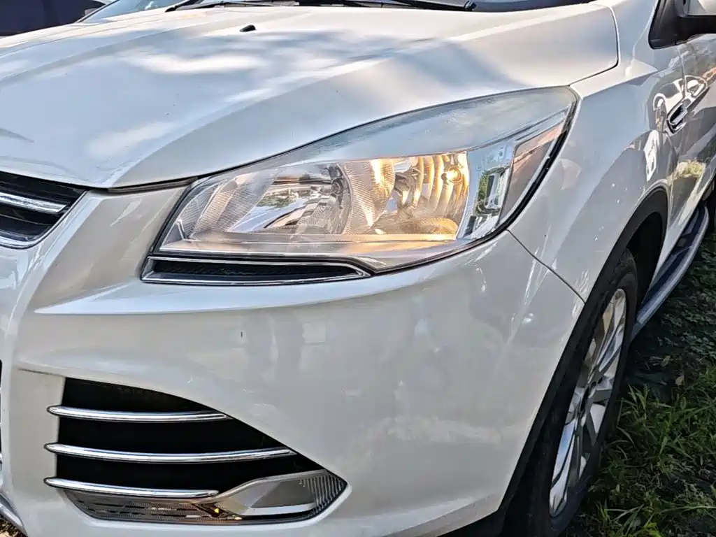 Ford Kuga — миниатюра 24