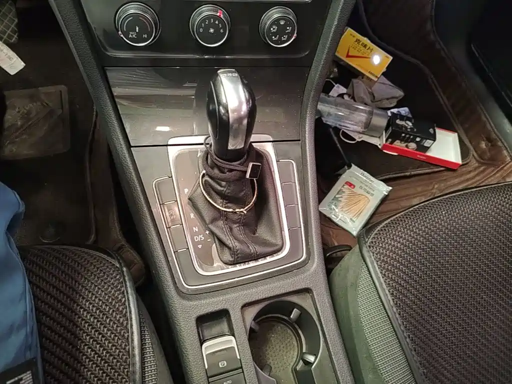 Volkswagen Golf — миниатюра 14