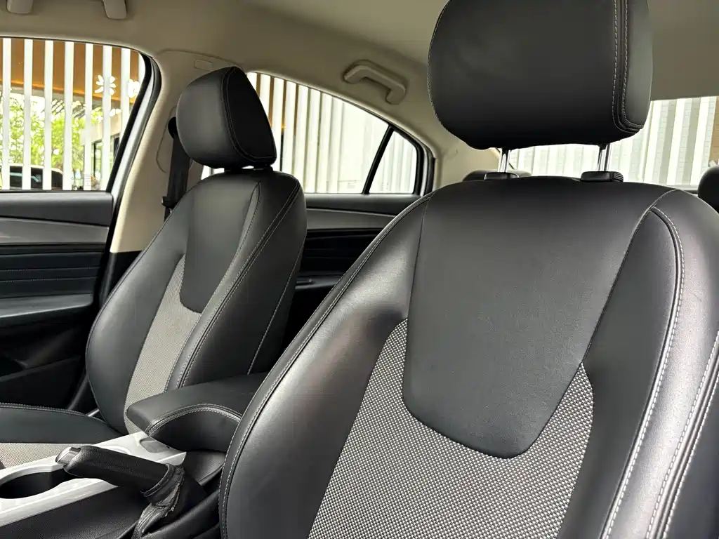 Chery Arrizo 5 — миниатюра 10