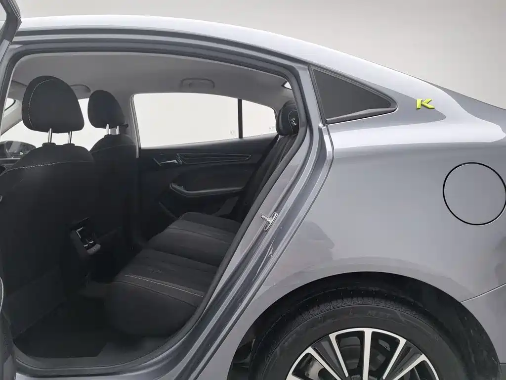 Roewe i5 — миниатюра 15