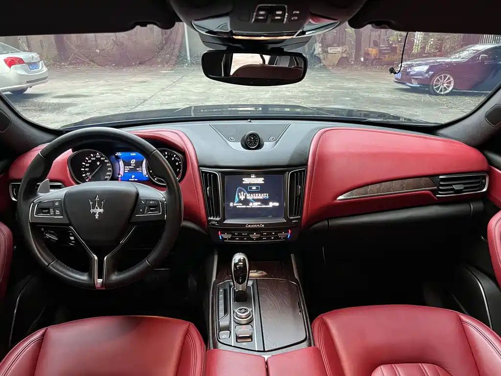 Maserati Levante — миниатюра 5