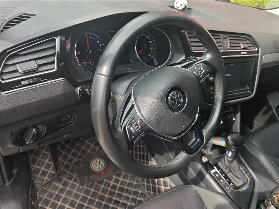 VOLKSWAGEN TIGUAN L NEW ENERGY