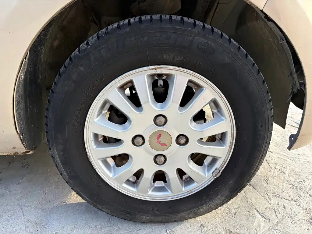 Wuling Rongguang V — миниатюра 17