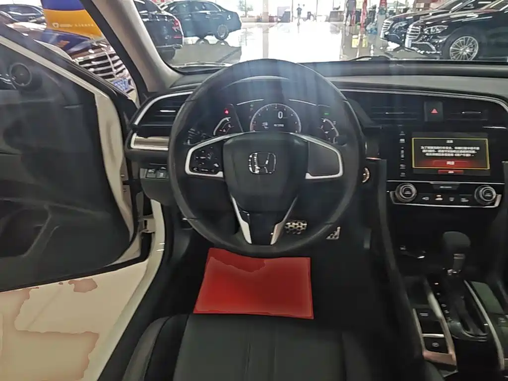 Honda Civic — миниатюра 10