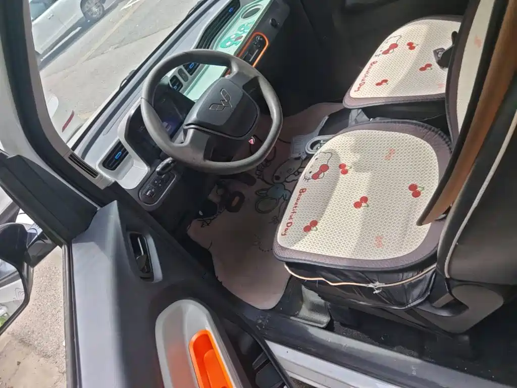 Wuling MINIEV — миниатюра 11