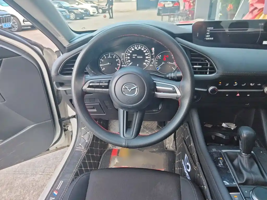 Mazda 3 Axela — миниатюра 11