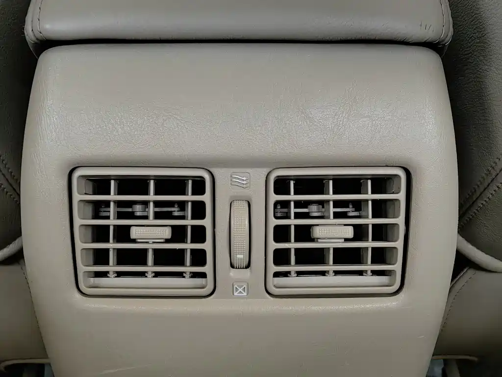 Toyota Camry — миниатюра 20