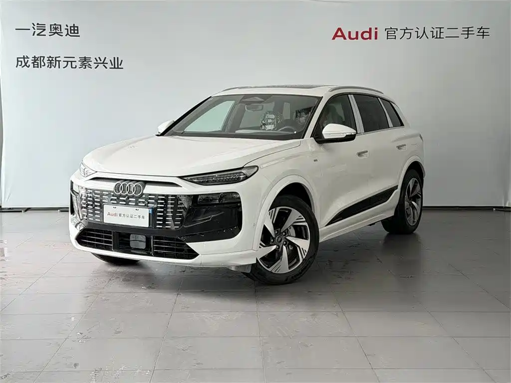 Audi 奥迪Q6L e-tron 0