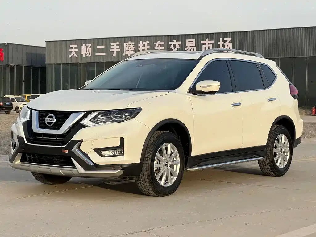 NISSAN QIJUN