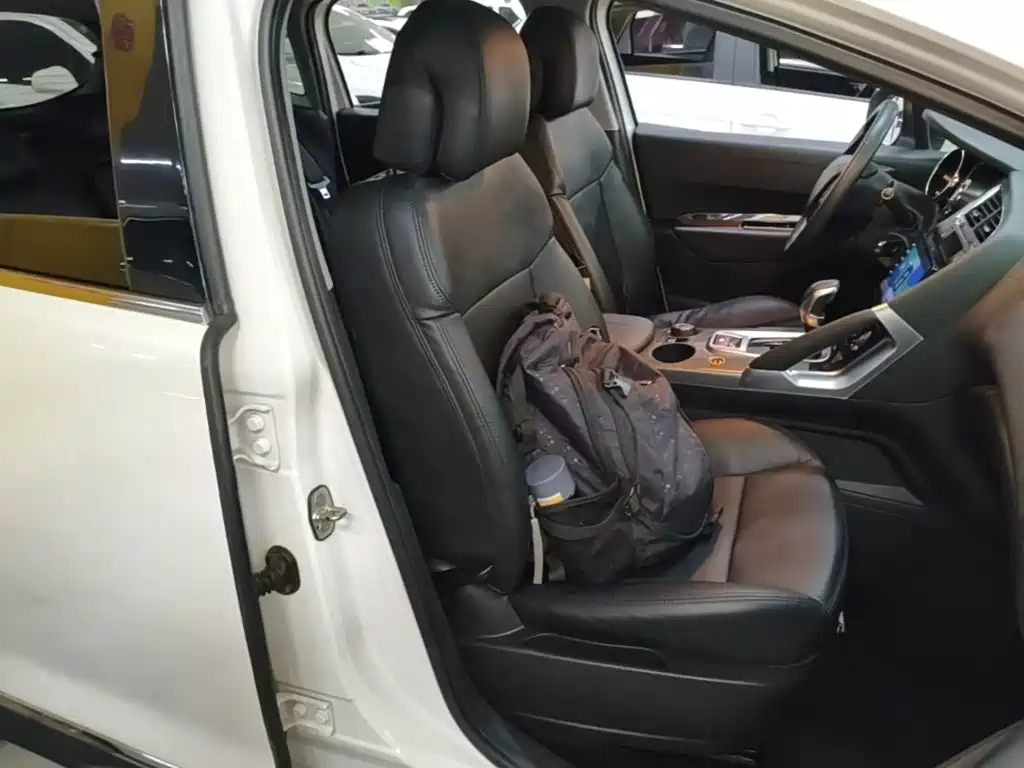Peugeot 3008 — миниатюра 25