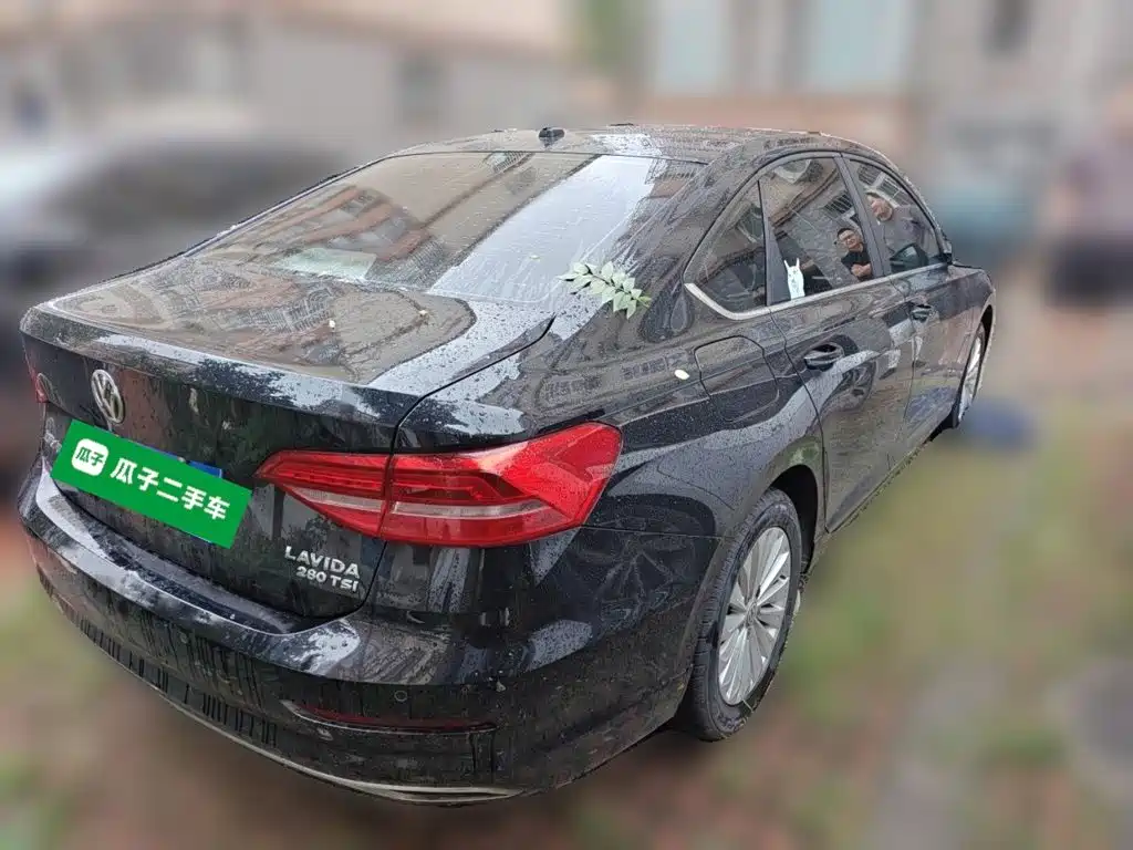 Volkswagen Lavida — миниатюра 4