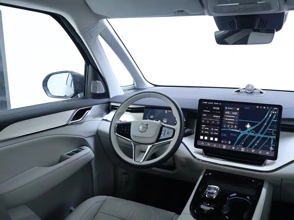 Volvo EM90 — миниатюра 14