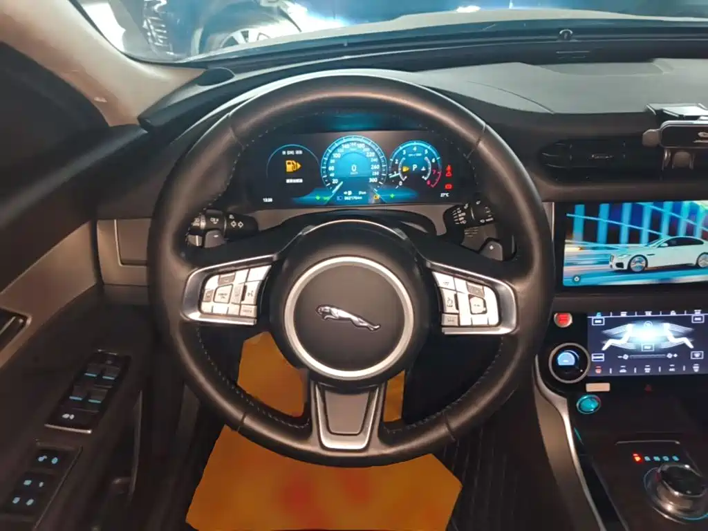 Jaguar XFL — миниатюра 11