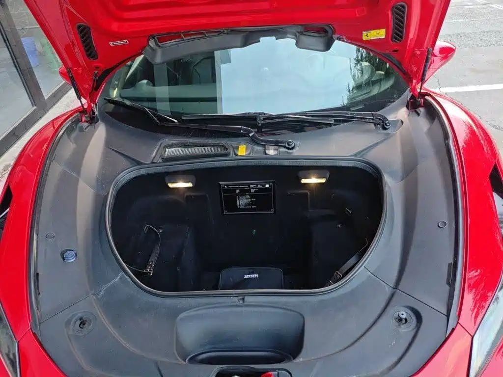 Ferrari F8 — миниатюра 9