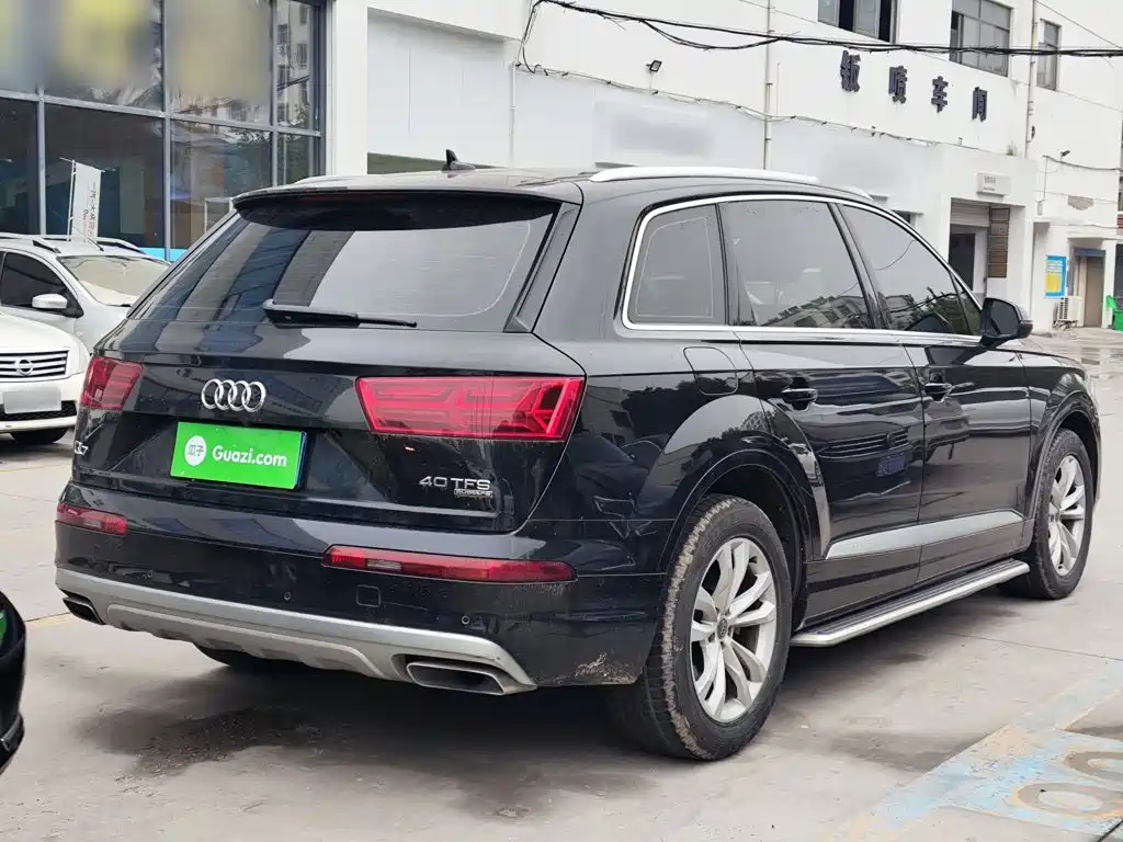 Audi Q7 — миниатюра 7