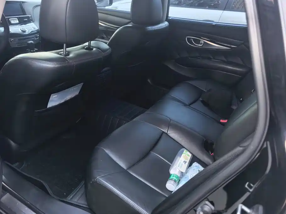 Infiniti Q70 — миниатюра 11