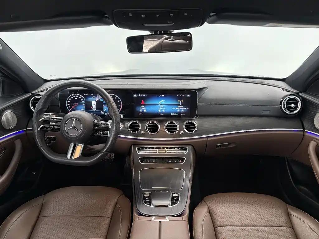 Mercedes-Benz E-Class — миниатюра 14