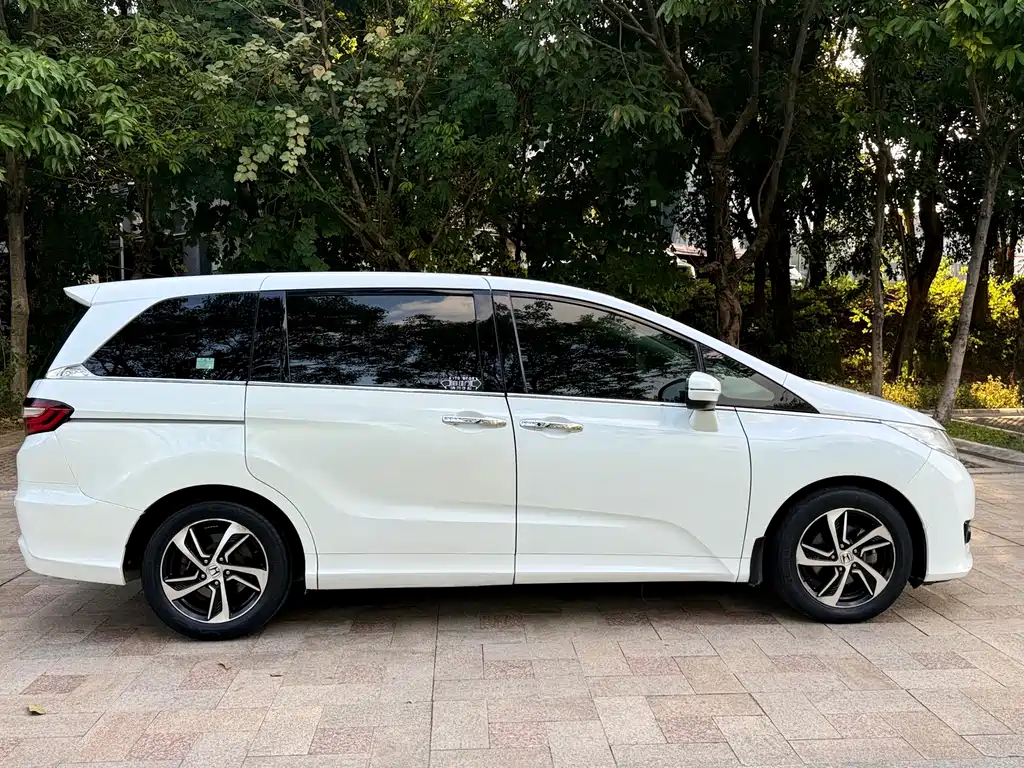 Honda Odyssey — миниатюра 5