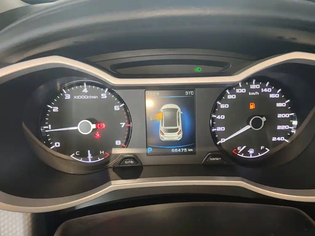 Geely Emgrand GS — миниатюра 12