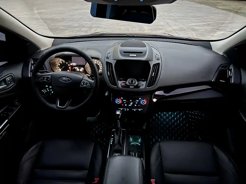 Ford Kuga — миниатюра 6
