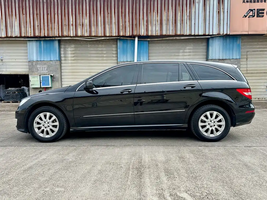 Mercedes-Benz R 2011 R 300 L