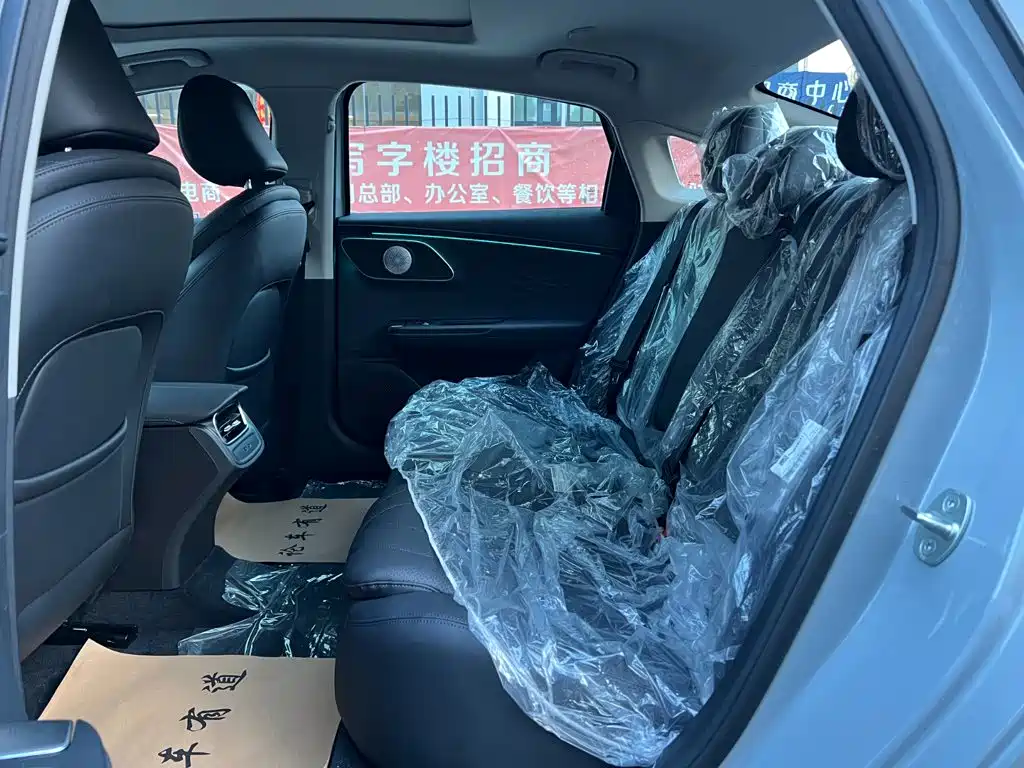 Заказать Fulwin Fengyun A8L 2026 года за 1 900 694 ₽  из Китая