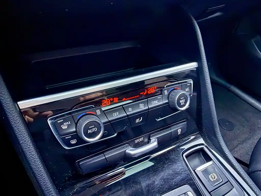 BMW 2 SERIES STATION WAGON