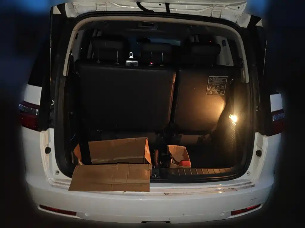 Luxgen Big 7 MPV — миниатюра 15