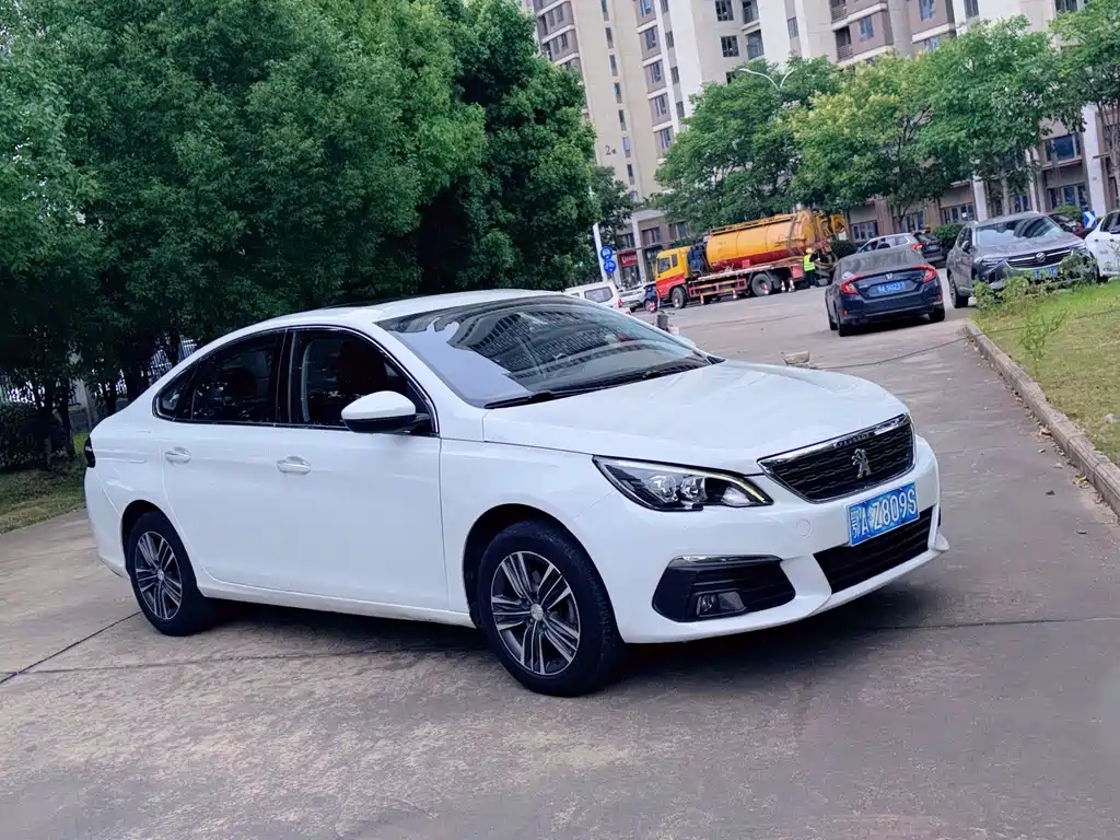 Peugeot 308 — миниатюра 3